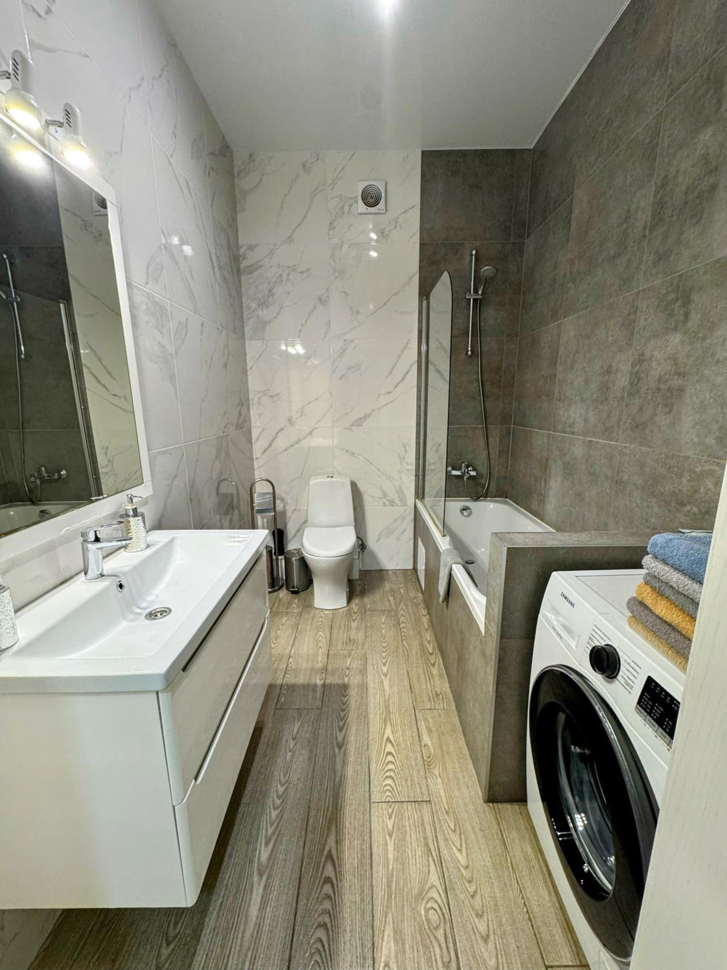 ריבנה Lux Apartment & Центр,Жк Театральний מראה חיצוני תמונה